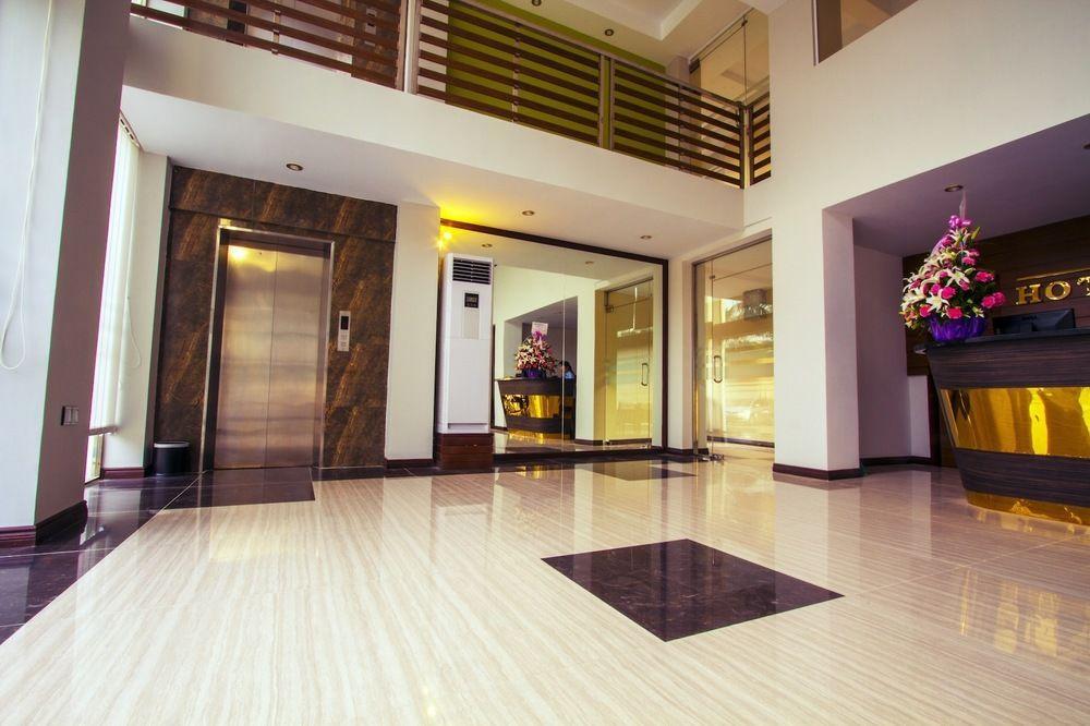 Hotel Yankin 3*