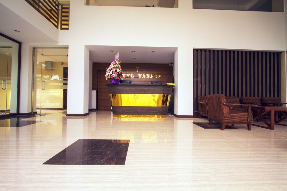 Hotel Yankin 3*