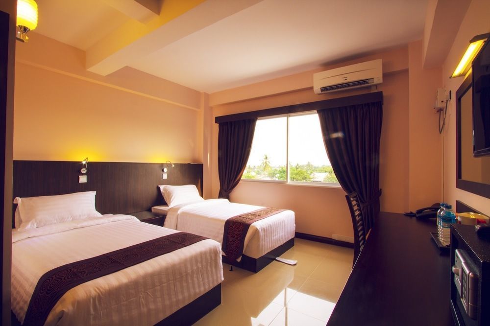 Hotel Yankin 3*