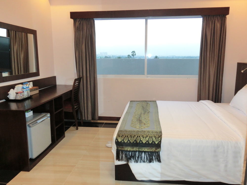 Hotel Yankin 3*